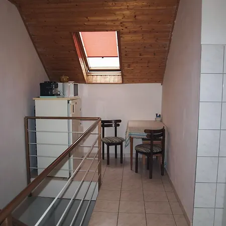 Πανσιόν Ujsziget Vendeghaz Sárvár